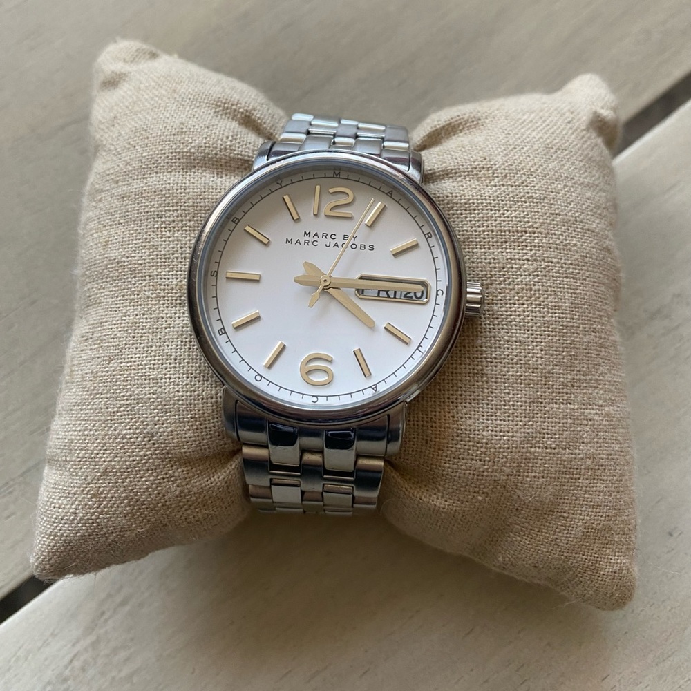 Marc jacobs watch